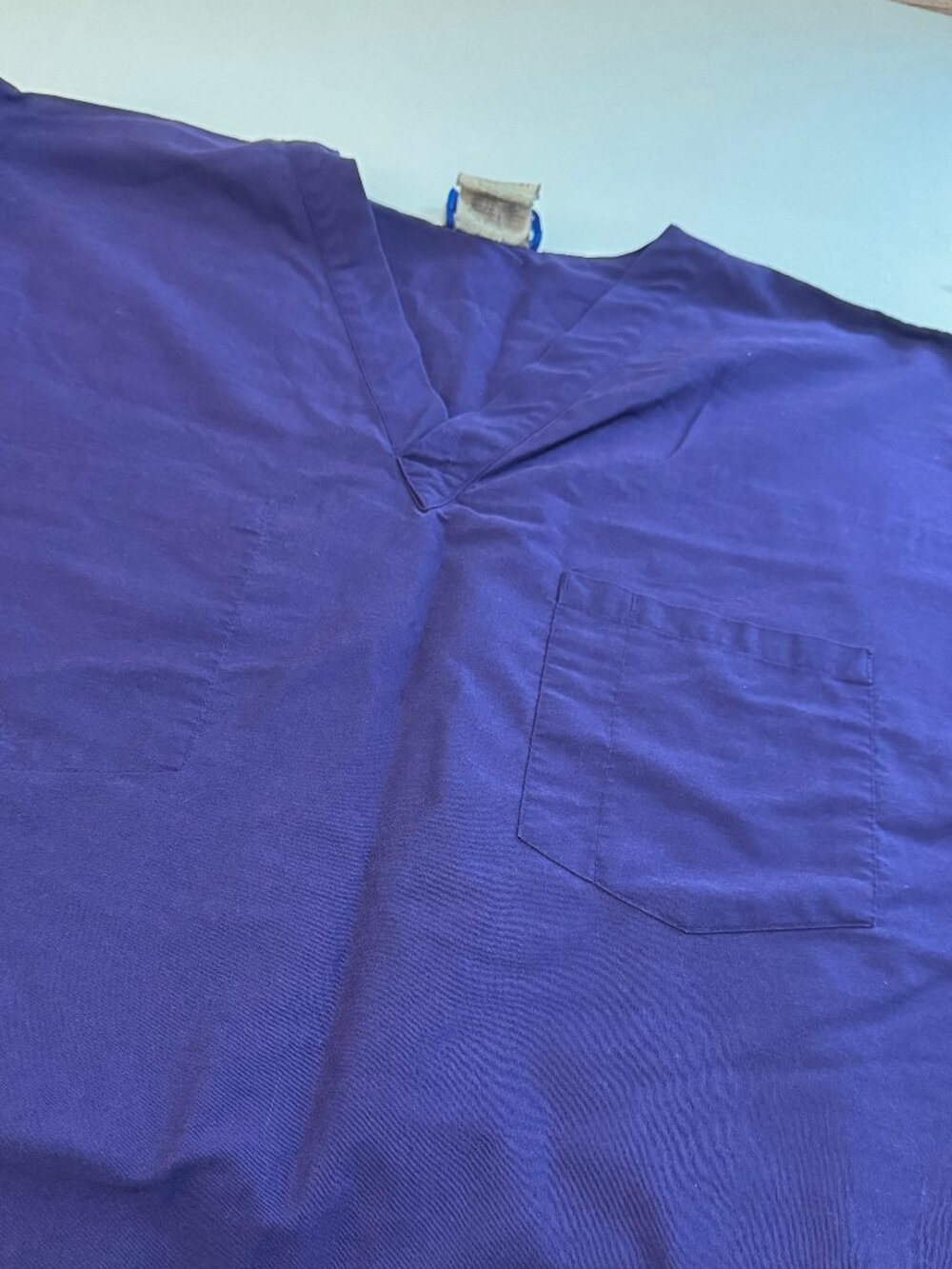Landau 7502 Unisex XXL Dark Purple Poly Cotton V-Neck Scrub Top